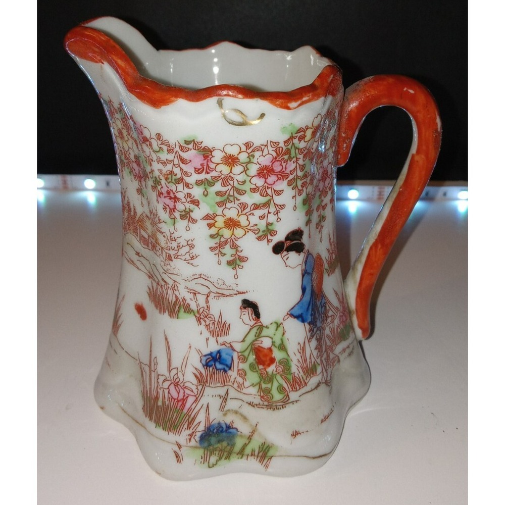 Japanese Geisha Design Porcelain Tea Pitcher Multicolor 5 inch Vintage Style